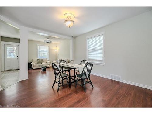 156 Avondale Street, Hamilton, ON - Indoor Photo Showing Dining Room