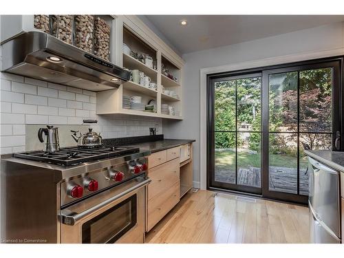 236 Donnelly Drive, Mississauga, ON - Indoor Photo Showing Kitchen