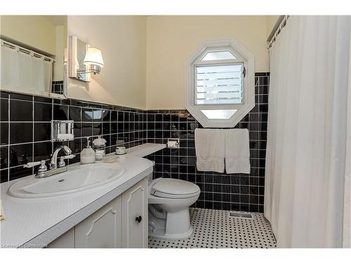 236 Donnelly Drive, Mississauga, ON - Indoor Photo Showing Bathroom