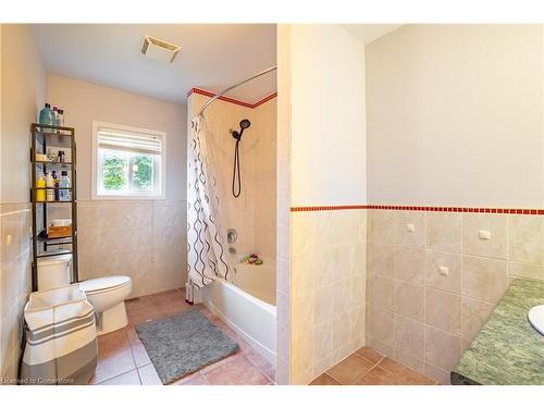 29 Quaker Road, Welland, ON - Indoor Photo Showing Bathroom