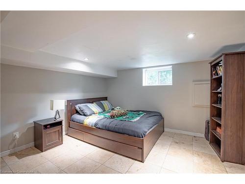 29 Quaker Road, Welland, ON - Indoor Photo Showing Bedroom