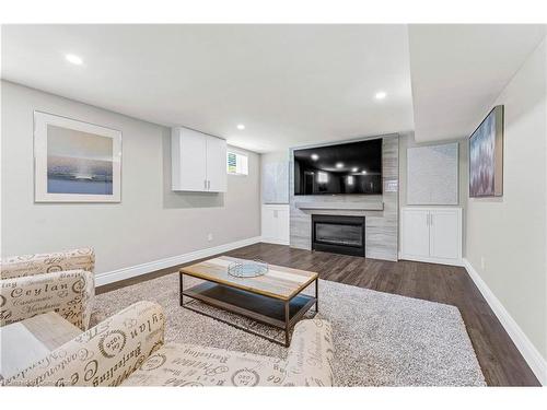 947 Easterbrook Avenue, Burlington, ON - Indoor Photo Showing Living Room With Fireplace