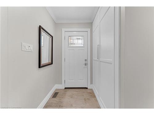 947 Easterbrook Avenue, Burlington, ON - Indoor Photo Showing Other Room