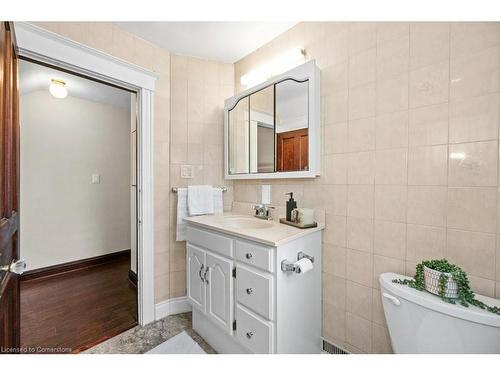 189 Roxborough Avenue, Hamilton, ON - Indoor Photo Showing Bathroom