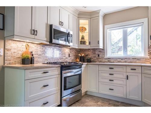 5 Rowanwood Avenue, Hamilton, ON - Indoor Photo Showing Kitchen With Upgraded Kitchen