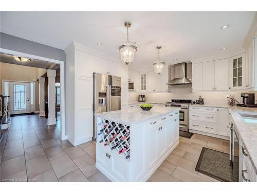 990 Upper Kenilworth Avenue, Hamilton, ON - Indoor Photo Showing Kitchen With Upgraded Kitchen