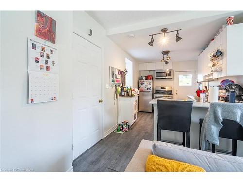 82 Ray Street S, Hamilton, ON - Indoor Photo Showing Kitchen