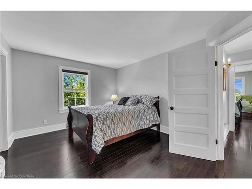 2378 North Shore Drive, Dunnville, ON - Indoor Photo Showing Bedroom