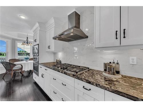 2378 North Shore Drive, Dunnville, ON - Indoor Photo Showing Kitchen With Upgraded Kitchen