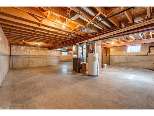 1 Meadowlea Court, Caledonia, ON - Indoor Photo Showing Basement