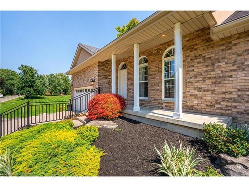 1 Meadowlea Court, Caledonia, ON - Outdoor With Deck Patio Veranda