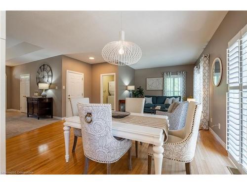 1 Meadowlea Court, Caledonia, ON - Indoor Photo Showing Dining Room