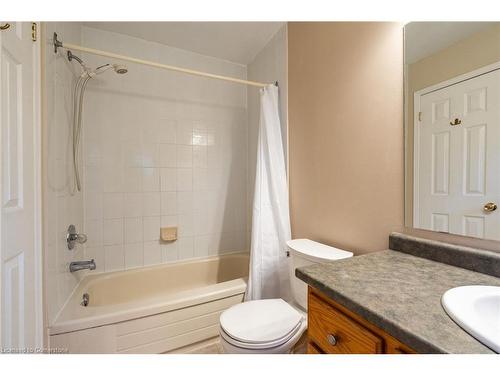 19-2155 Duncaster Drive, Burlington, ON - Indoor Photo Showing Bathroom