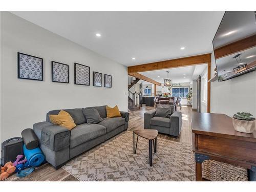 44010 Hwy 3, Wainfleet, ON - Indoor Photo Showing Living Room