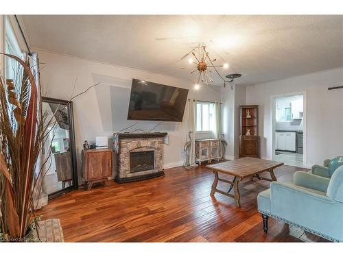 15 Agnes Street, Hamilton, ON - Indoor Photo Showing Living Room With Fireplace