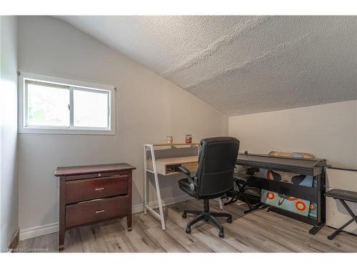 15 Agnes Street, Hamilton, ON - Indoor Photo Showing Other Room