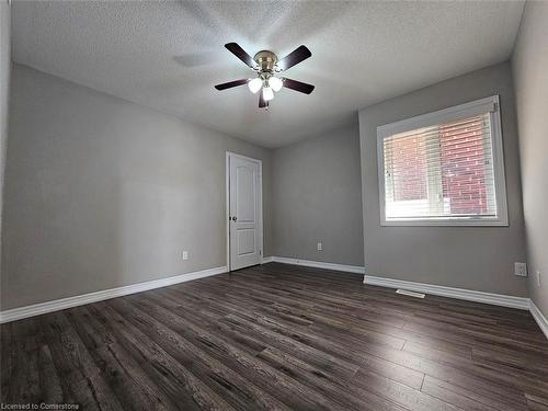 3339 Moses Way, Burlington, ON - Indoor Photo Showing Other Room