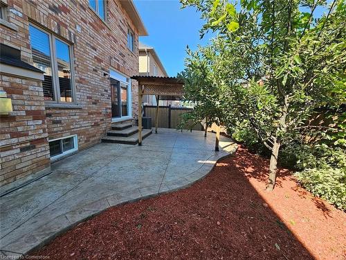 3339 Moses Way, Burlington, ON - Outdoor