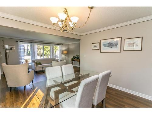 135 Glenariff Drive, Hamilton, ON - Indoor Photo Showing Dining Room