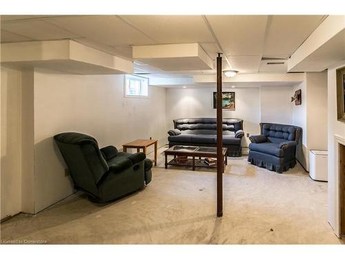 135 Glenariff Drive, Hamilton, ON - Indoor Photo Showing Basement