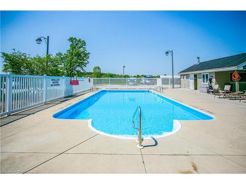 135 Glenariff Drive, Hamilton, ON - Outdoor With In Ground Pool