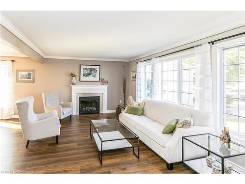 135 Glenariff Drive, Hamilton, ON - Indoor Photo Showing Living Room With Fireplace