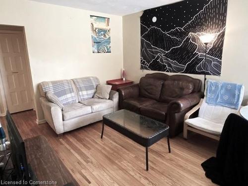 241 Haddon Avenue S, Hamilton, ON - Indoor Photo Showing Living Room