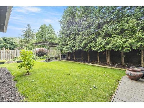 19 Minstrel Court, Hamilton, ON - Outdoor