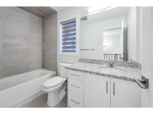 11-270 Melvin Avenue, Hamilton, ON - Indoor Photo Showing Bathroom