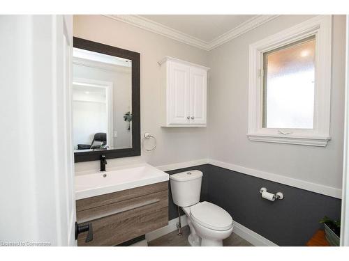 451 Templemead Drive, Hamilton, ON - Indoor Photo Showing Bathroom