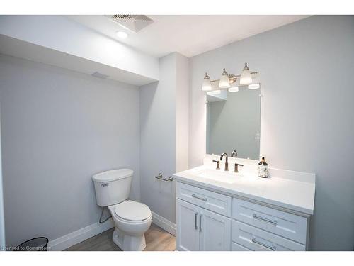 451 Templemead Drive, Hamilton, ON - Indoor Photo Showing Bathroom