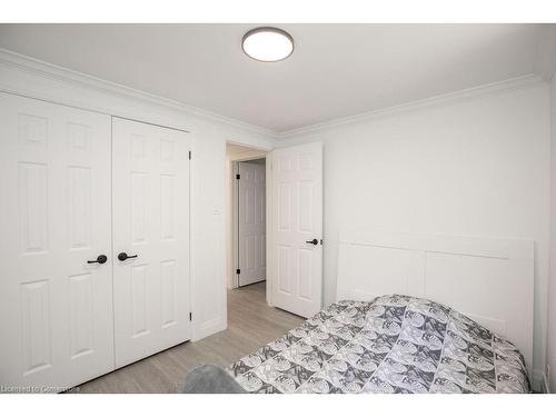 451 Templemead Drive, Hamilton, ON - Indoor Photo Showing Bedroom