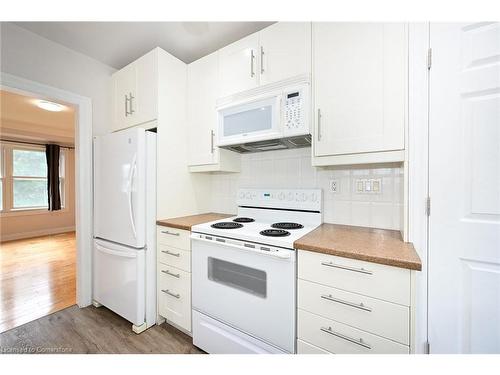 1-934 Garth Street, Hamilton, ON - Indoor Photo Showing Kitchen