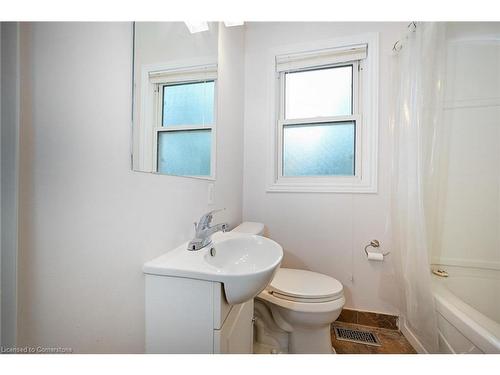 1-934 Garth Street, Hamilton, ON - Indoor Photo Showing Bathroom