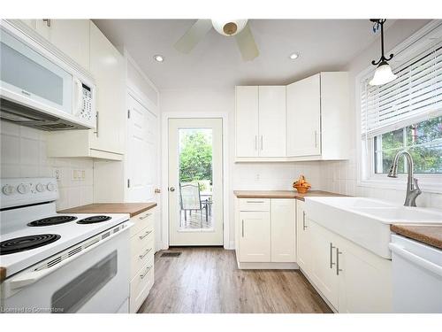 1-934 Garth Street, Hamilton, ON - Indoor Photo Showing Kitchen