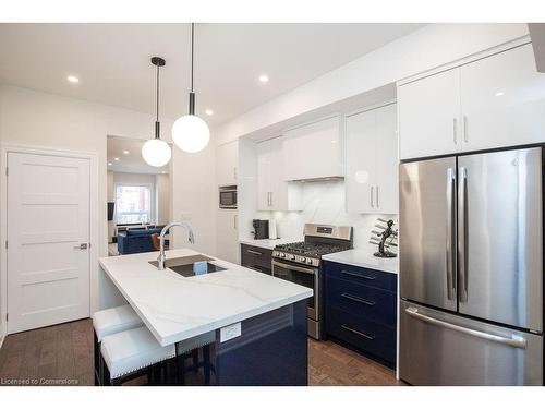 77 William Street, Hamilton, ON - Indoor Photo Showing Kitchen With Double Sink With Upgraded Kitchen