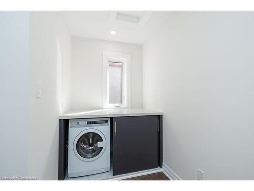 77 William Street, Hamilton, ON - Indoor Photo Showing Laundry Room