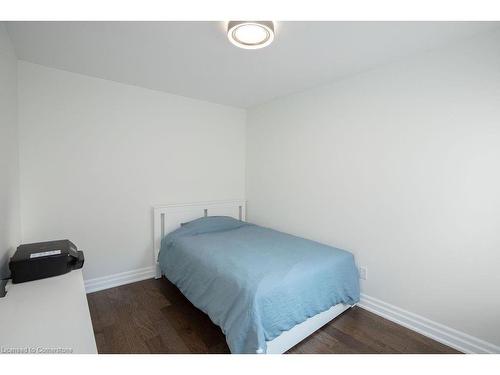 77 William Street, Hamilton, ON - Indoor Photo Showing Bedroom