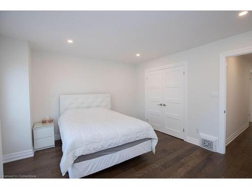 77 William Street, Hamilton, ON - Indoor Photo Showing Bedroom