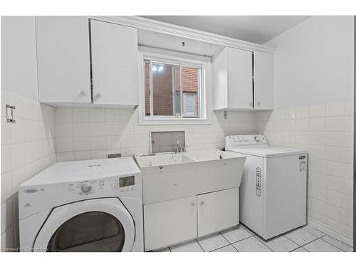 41 Highbury Drive, Stoney Creek, ON - Indoor Photo Showing Laundry Room