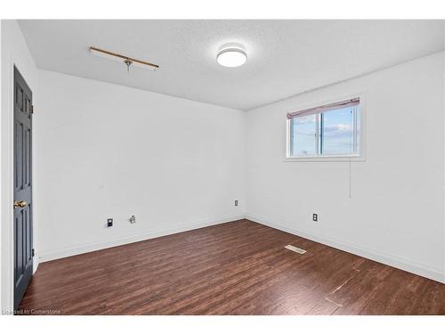 41 Highbury Drive, Stoney Creek, ON - Indoor Photo Showing Other Room