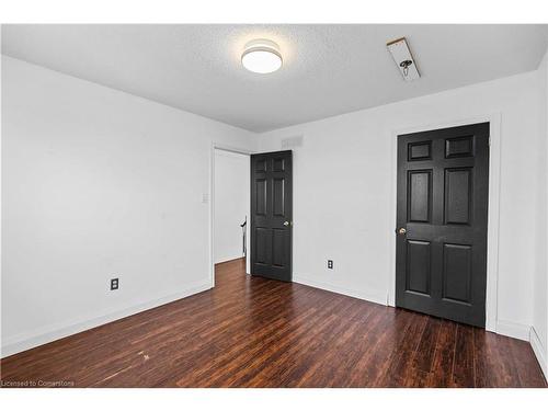 41 Highbury Drive, Stoney Creek, ON - Indoor Photo Showing Other Room