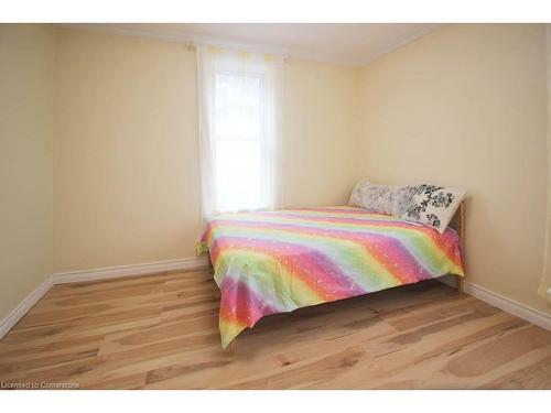 4472 Second Avenue, Niagara Falls, ON - Indoor Photo Showing Bedroom