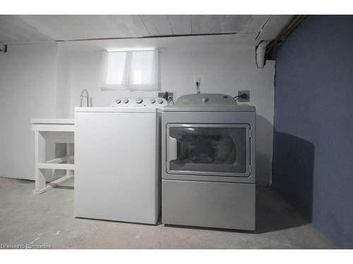 4472 Second Avenue, Niagara Falls, ON - Indoor Photo Showing Laundry Room