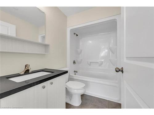 706-2750 King Street E, Hamilton, ON - Indoor Photo Showing Bathroom