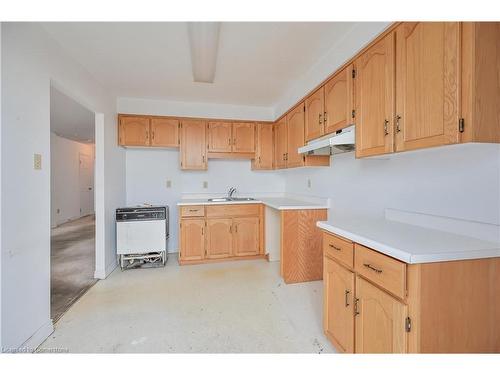 902-432 Main Street E, Hamilton, ON - Indoor Photo Showing Kitchen With Double Sink