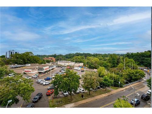 501-1000 Creekside Drive, Dundas, ON - Outdoor With View