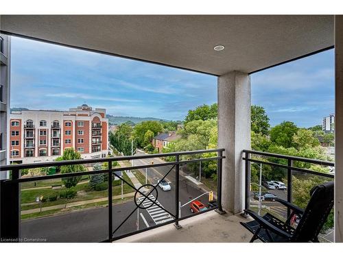 501-1000 Creekside Drive, Dundas, ON - Outdoor With Balcony With View With Exterior