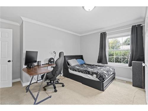 270 Highland Avenue, Fort Erie, ON - Indoor Photo Showing Bedroom