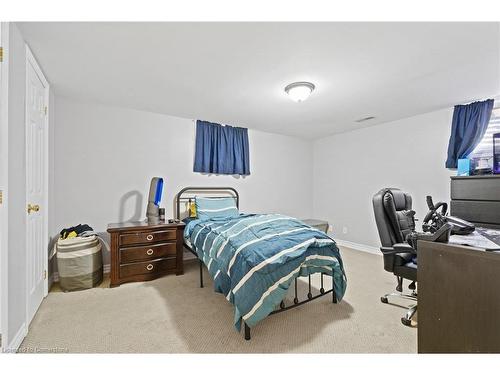 270 Highland Avenue, Fort Erie, ON - Indoor Photo Showing Bedroom